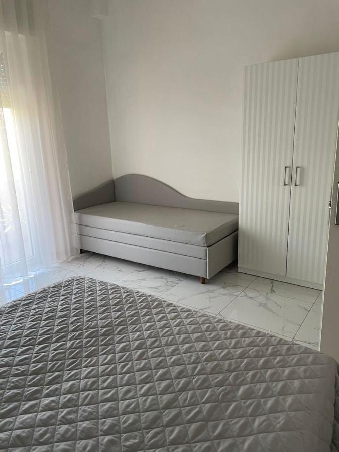 Hotel Villa Elisa Rimini Kültér fotó