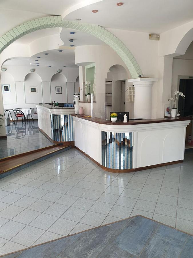 Hotel Villa Elisa Rimini Kültér fotó