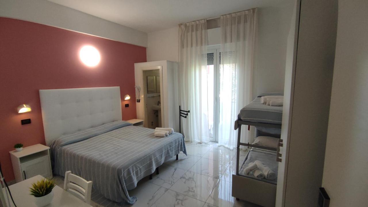 Hotel Villa Elisa Rimini Kültér fotó