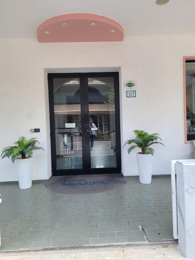 Hotel Villa Elisa Rimini Kültér fotó
