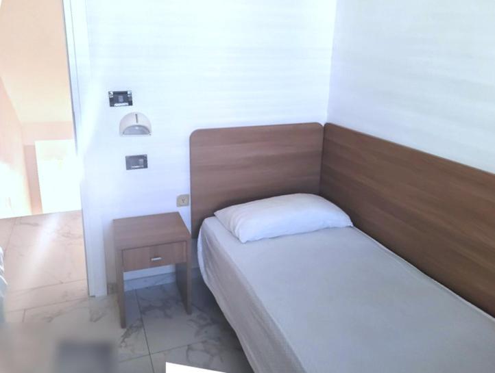 Hotel Villa Elisa Rimini Kültér fotó
