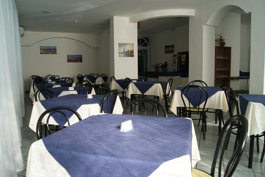 Hotel Villa Elisa Rimini Kültér fotó