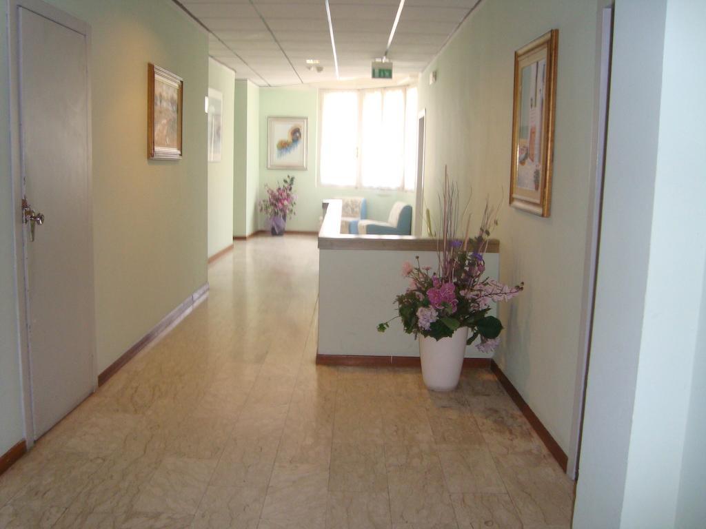 Hotel Villa Elisa Rimini Kültér fotó