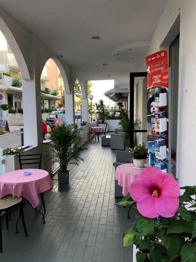Hotel Villa Elisa Rimini Kültér fotó