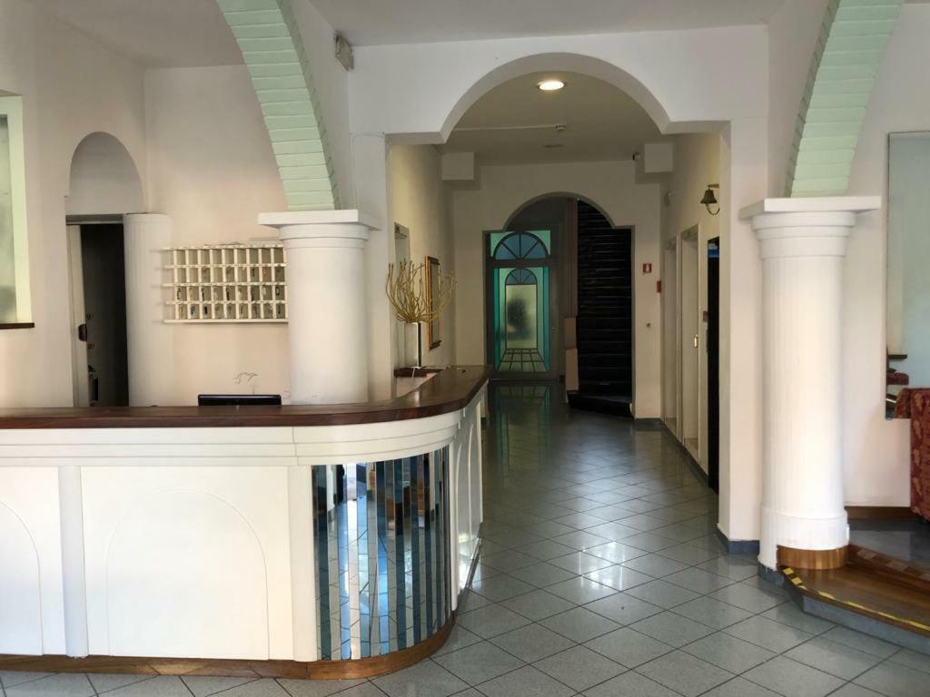 Hotel Villa Elisa Rimini Kültér fotó