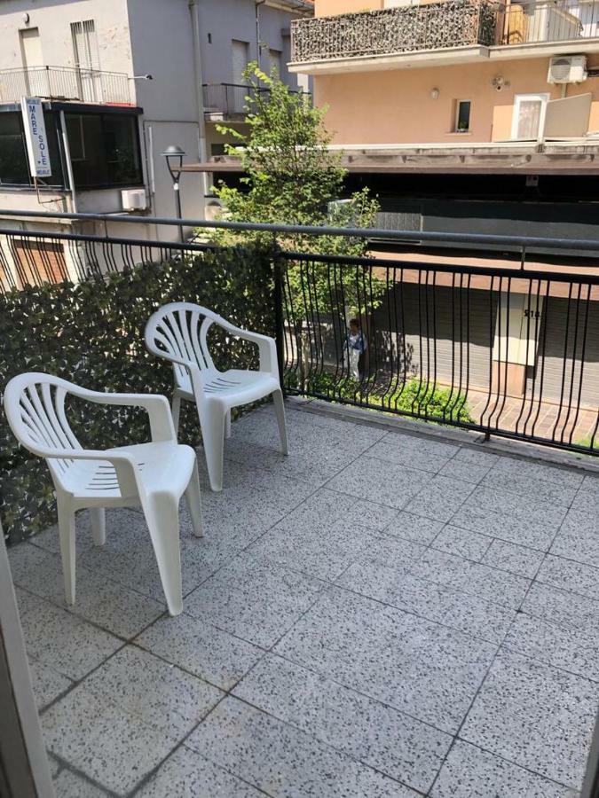 Hotel Villa Elisa Rimini Kültér fotó